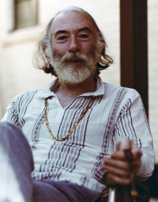 Fran&ccedil;ois relaxing in Paris